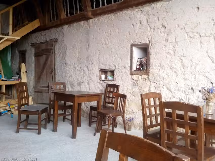42 Bistro & Guesthouse