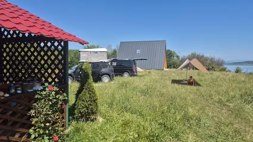 A frame cabana cu priveliște spre lacul Vâlcele