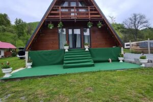 A frame Ina & Cristi