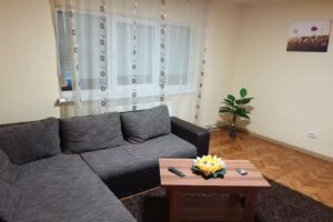 Ady Apartament regim hotelier