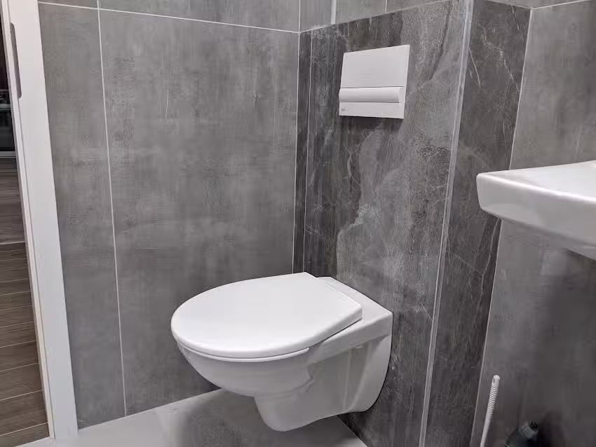 Alina’s Deluxe Apartment and free private parking