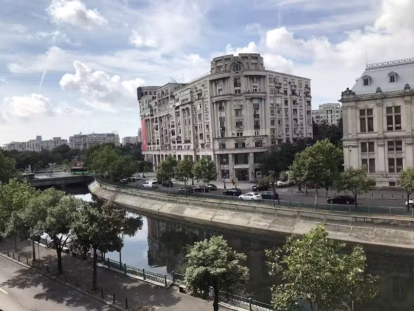 Antique Hostel Bucharest