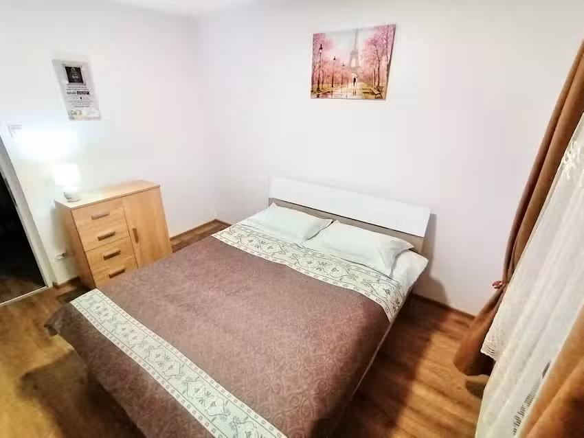 Apartament Cetate