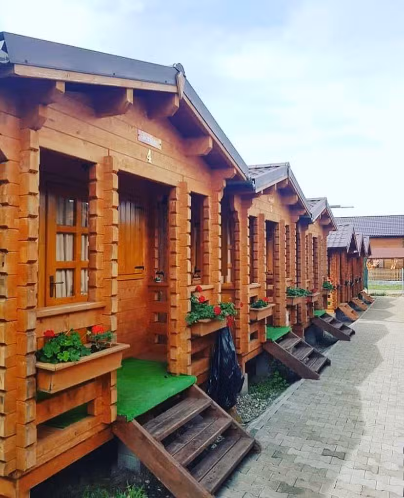 Baile Figa Casute Suzanne