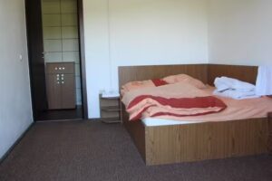 Bârlogul Șacalului Mincinos