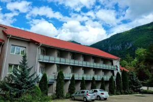 Baza de tratament și agrement TIERNA