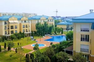 Bucharest Apartments DeLuxe / Cosmopolis