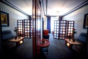 Bucharest Comfort Suites Hotel