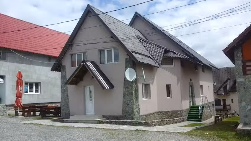 Cabana Brânduşa