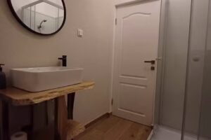 Cabana Conuri De Brad