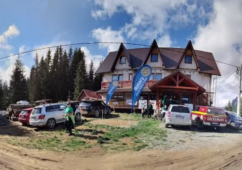 Cabana Gentiana – Sureanu (Luncile Prigoanei)