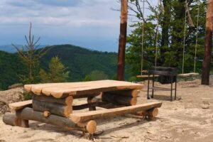 Cabana „Oul Arșiței Rezervație naturală”