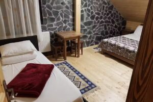 Cabana Plaiul Moroșenilor