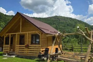 Cabanele ULM (Ursu, Lupu si Mistretu)