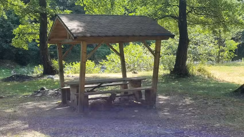 Camping Bistricioara – Romanii de Jos