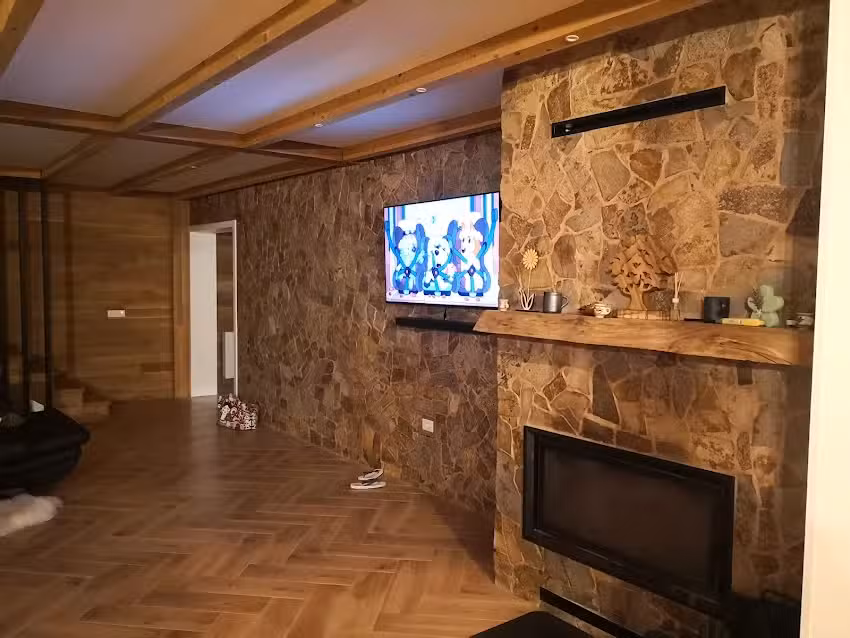 Casa Adam B