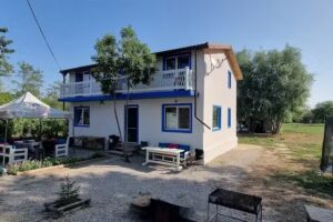 Casa Amelyn Balteni de Jos