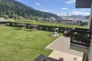 Casa Bradul Voroneț