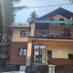 Casa cu Brazi