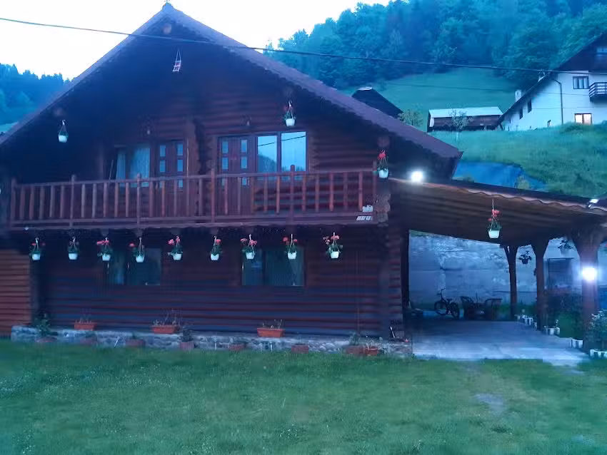 Casa David sat cheia