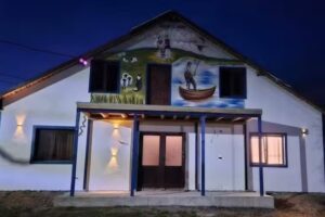 Casa de la Dunare-Daeni