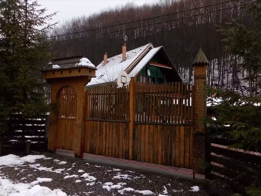 Casa de oaspeți Colțul Pădurii