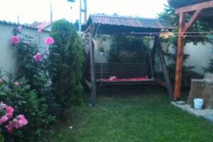 Casa de oaspeți cu târnaț