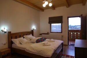 Casa Loredana Vadu Izei Maramures