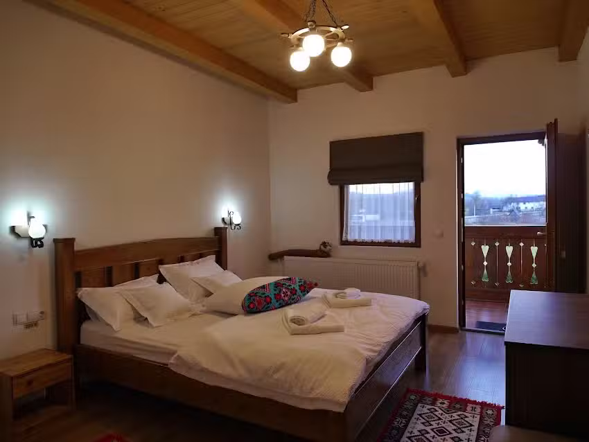 Casa Loredana Vadu Izei Maramures