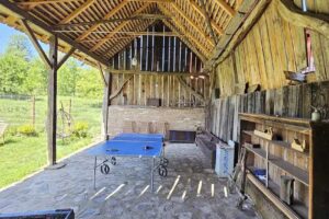 Casa pe Valea Hartibaciului-Barcut