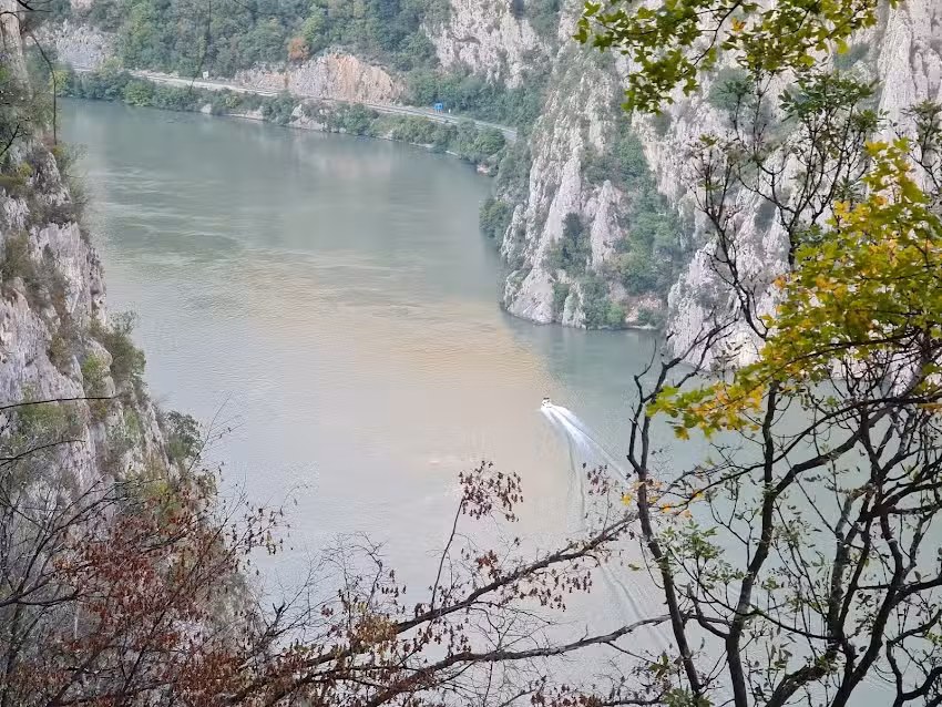 Casa Pestera Ponicova