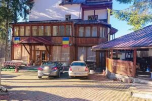 Casa Strugurel Maroni