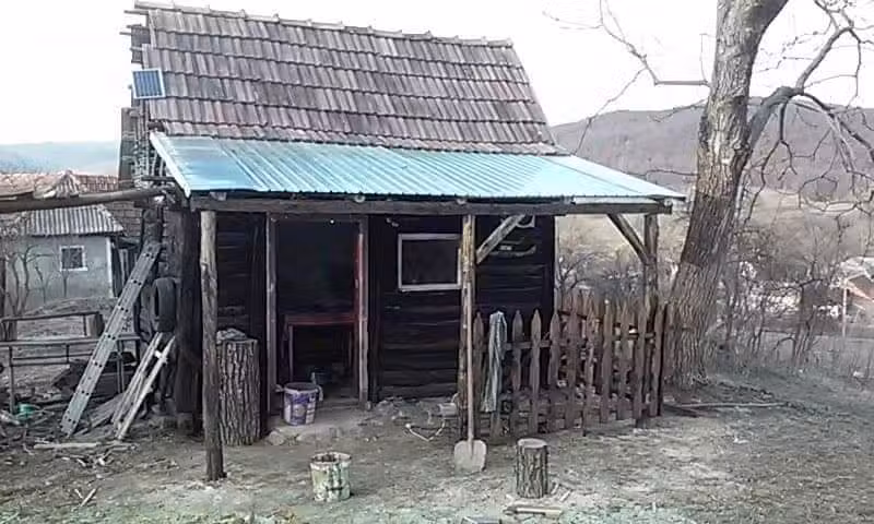 Casuţa de pe dealu kadar