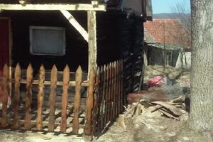 Casuţa de pe dealu kadar