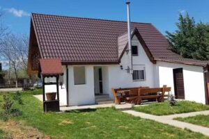 Căsuţa din Pădure