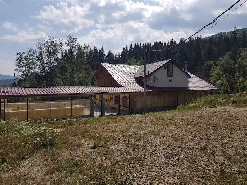 Casuta Paterau Cheia