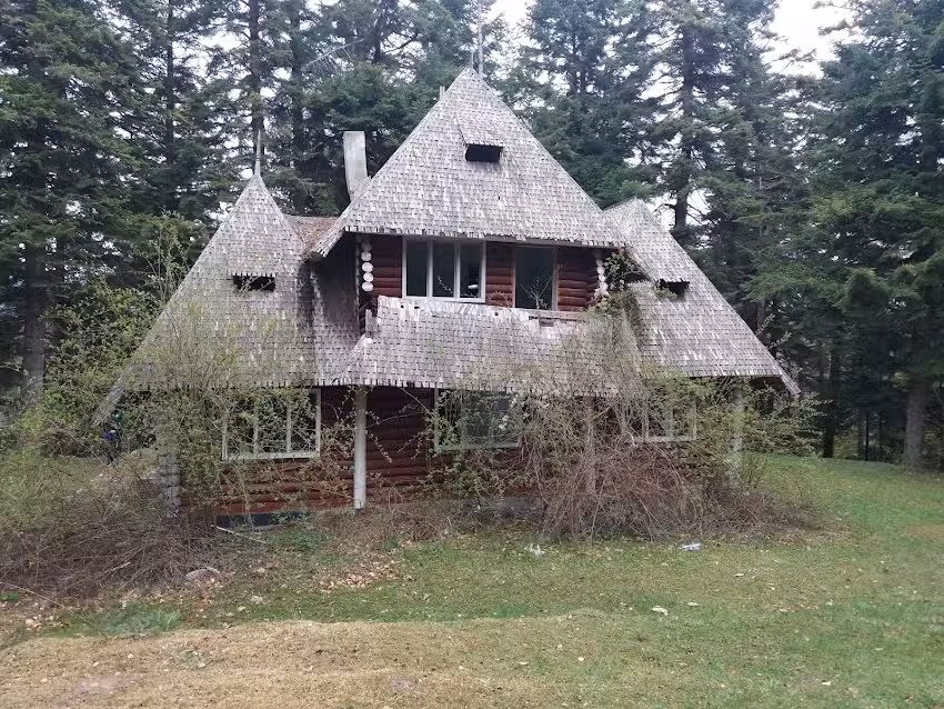 CAZARE ANDRRIASU DE JOS