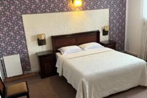 Cazare Ghimbav – Casa Albă