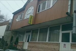 Cazare Hanul Trei Stele,str carpati nr 16