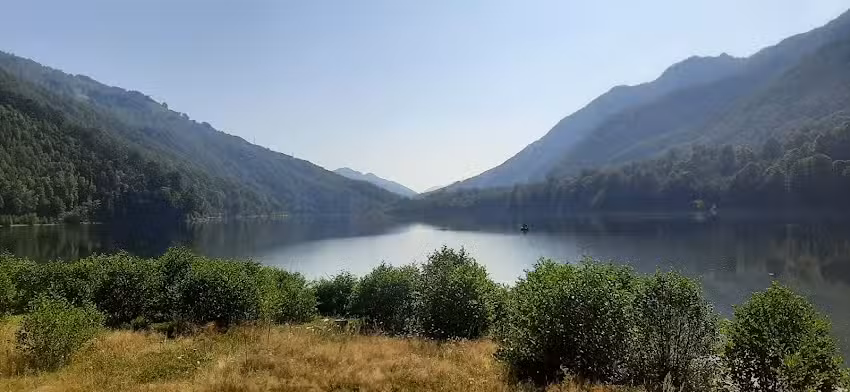 CAZARE PENSIUNE Călimăneşti-Căciulata-Valea Oltului dotată cu Piscină cu Apă Termală