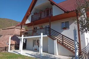 Coltu’ Rosu- Casa de oaspeți a Parohiei Vidolm