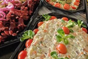 Complex Casa Alesia – Restaurant : Catering : Sali de Evenimente : Cofetarie : Cazare