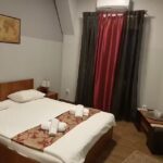 Corner Center Rental