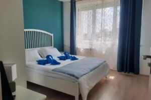 Cozy Apartment at Gara de Nord