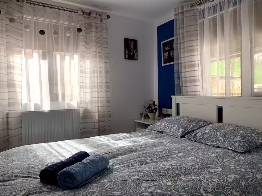 Cozy Home For Getaway