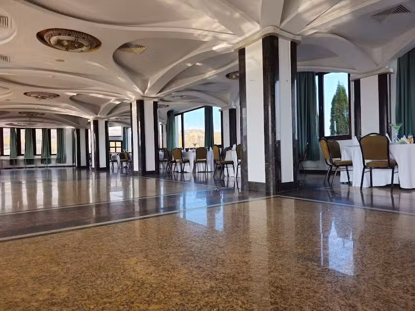 Deny Inn Resort & Spa