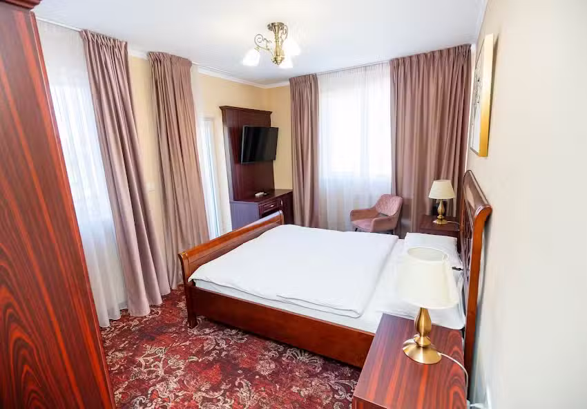 Dinasty by Gardendo (Hotel – Restaurant)