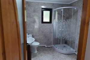 Domeniul Barabuc: Cazare Lacul Colibița @2 Cabane in zona liniștită de munte