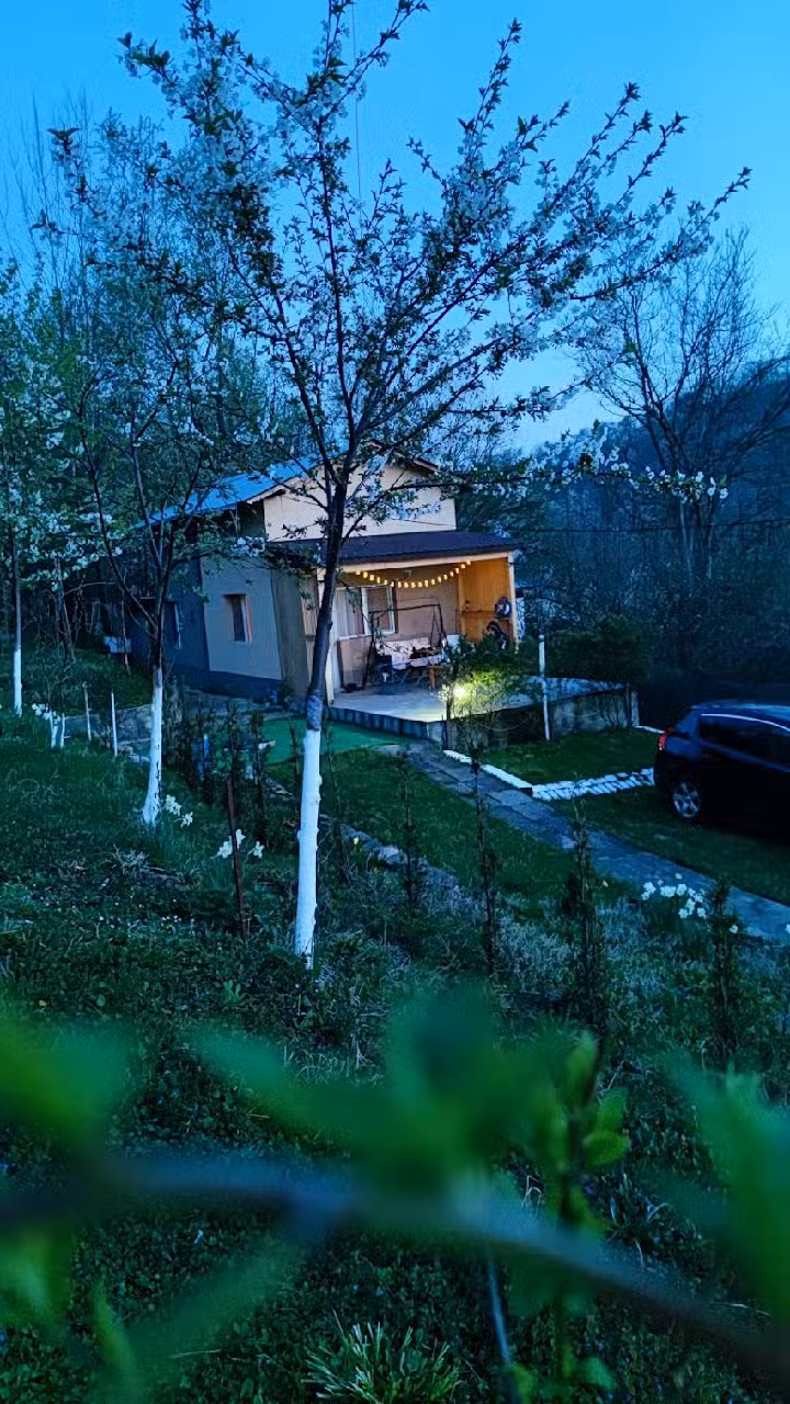 FEFE – Casuta de vacanta