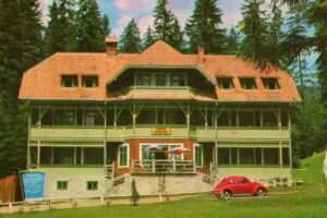 fundatia fostei cabane Deia